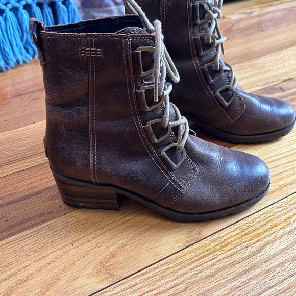 Sorel Addington Lace Up Heel Boots - Picture 7 of 12